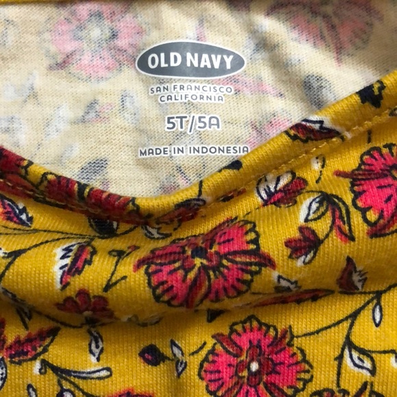 Old Navy Girls Floral Top - Picture 2 of 4